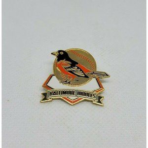 Peter David MLBP 2004 Baltimore Orioles Pin Hat Collectible Button